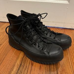 Chuck Taylor All Star Lugged 2.0 Leather Converse Size UK7